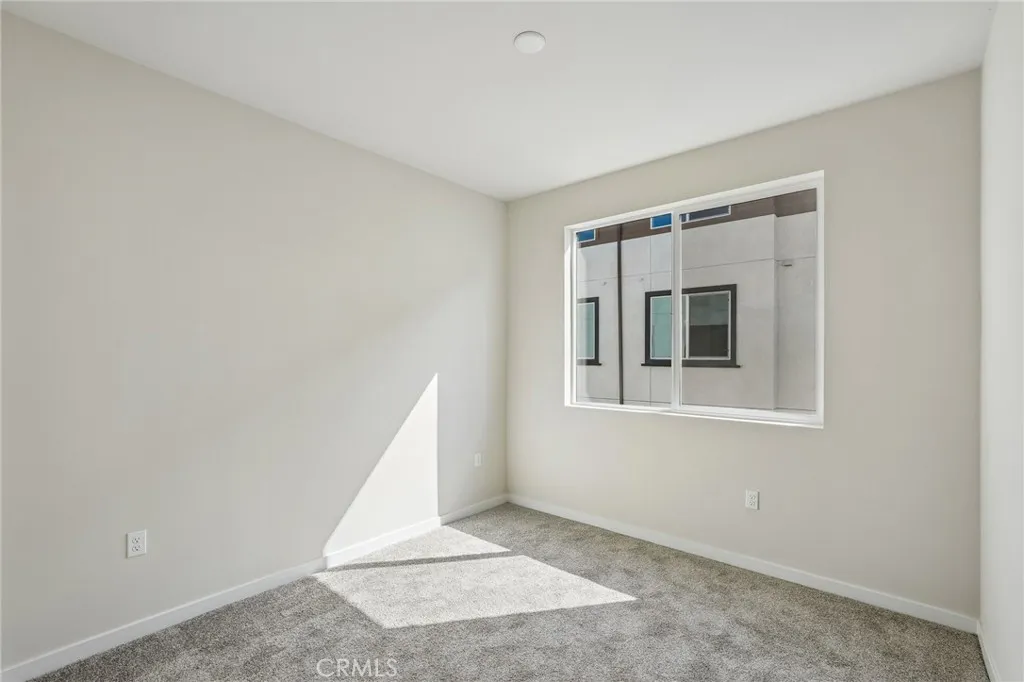 9542 Hannah Way Riverside, CA 92504 - Photo 20 of 35