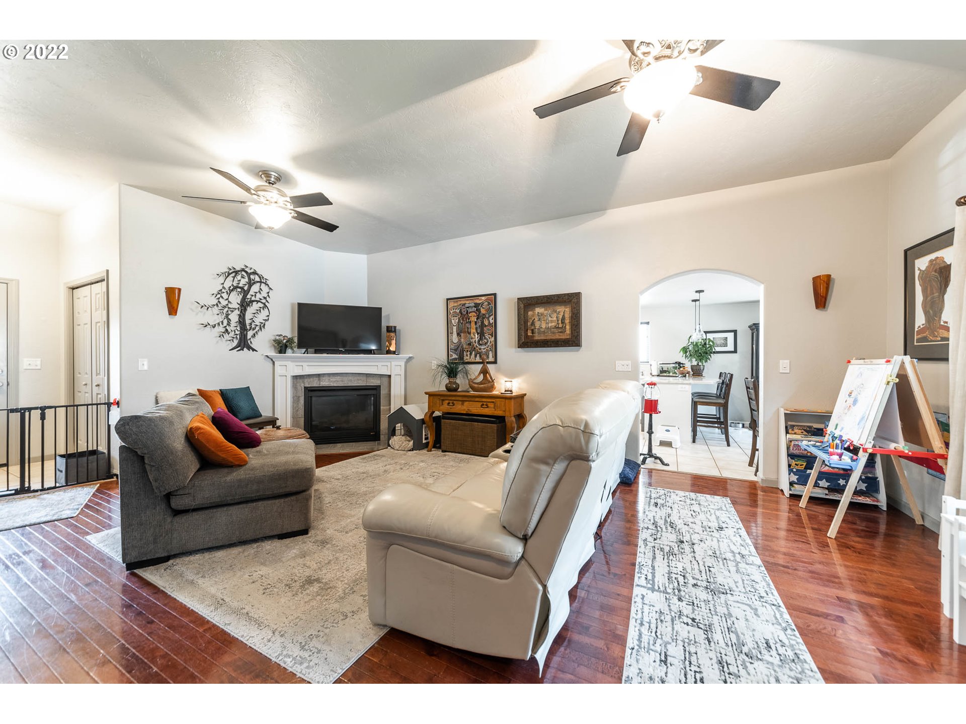 659 62nd Street Springfield, OR 97478 - Photo 4 of 32 a living room with furniture and a wooden floor