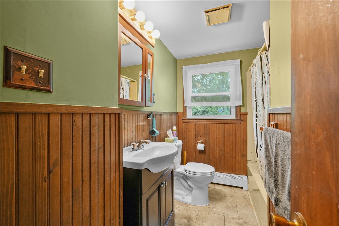 8 Rosedale Avenue Barrington, RI 02806 - Photo 11 of 29 Gallery Image 11