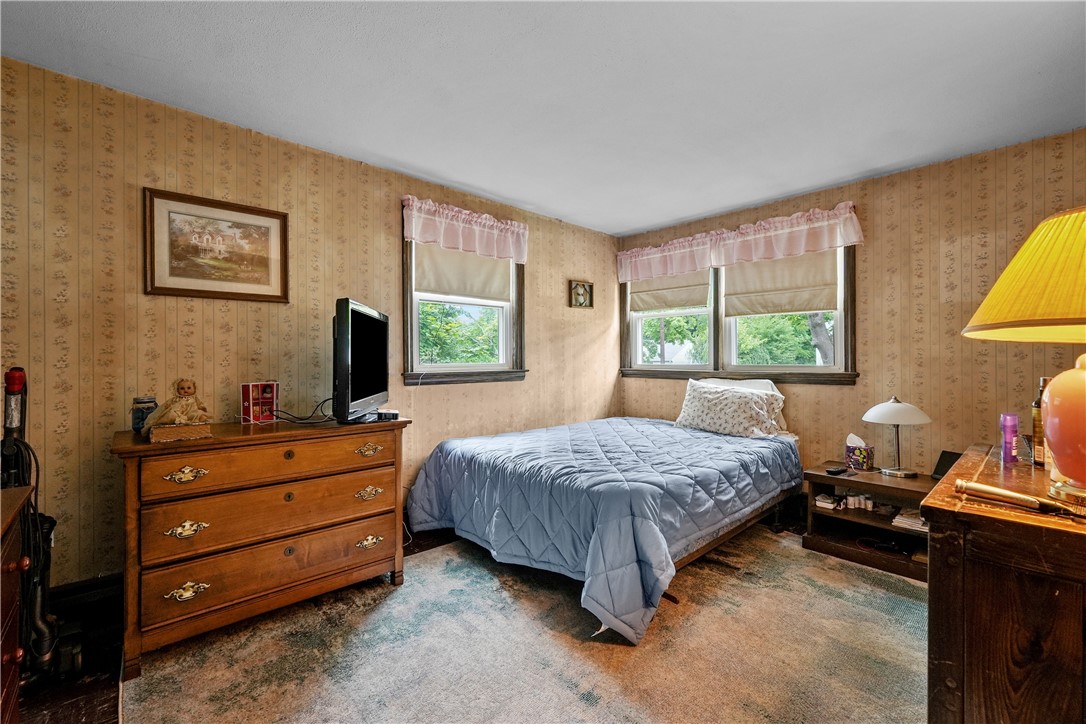8 Rosedale Avenue Barrington, RI 02806 - Photo 15 of 29 Gallery Image 15