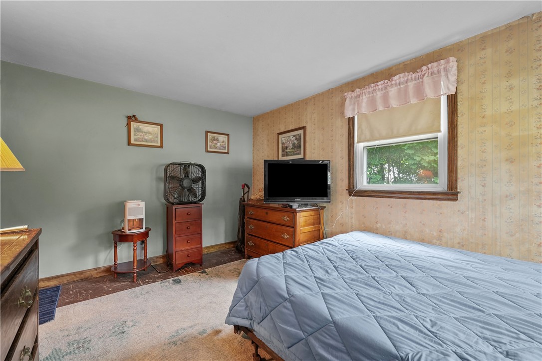 8 Rosedale Avenue Barrington, RI 02806 - Photo 18 of 29 Gallery Image 18