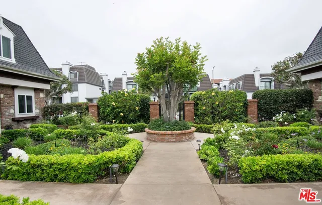 $558,000 | 8130 Redlands Street, Unit 14, Playa del Rey, CA 90293