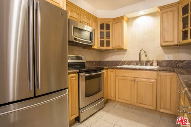 $558,000 | 8130 Redlands Street, Unit 14, Playa del Rey, CA 90293