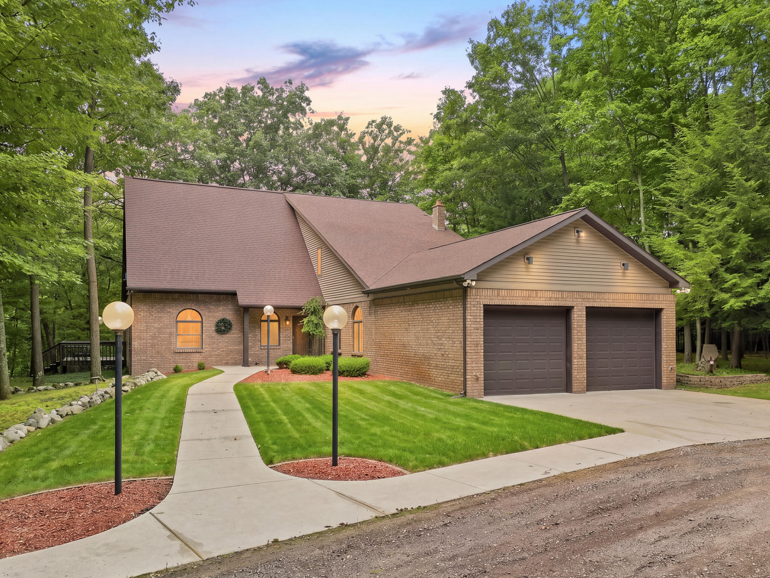 8423 South Harnden Road Fremont, MI 49412 - Photo 1 of 71 aav-4