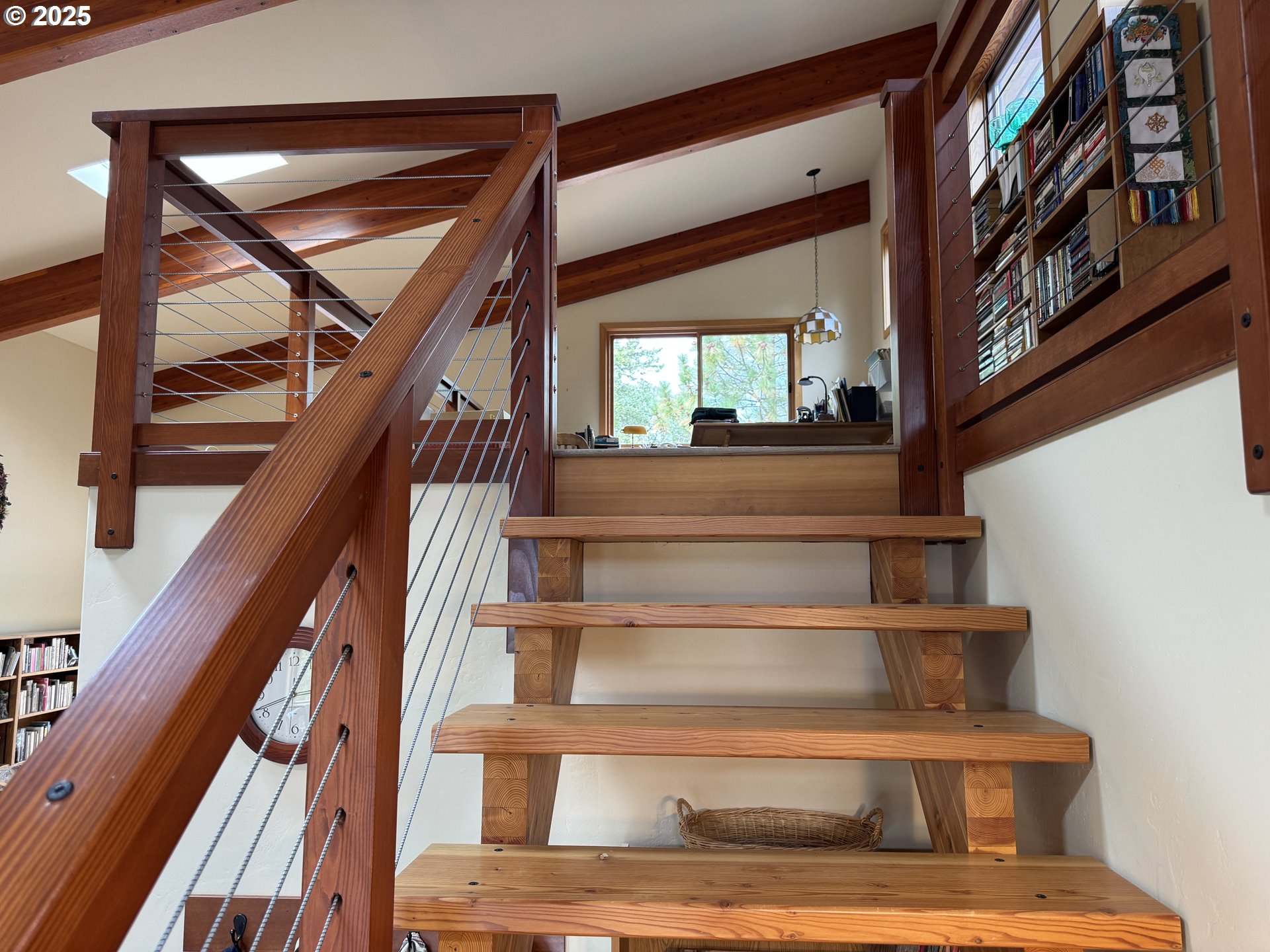 73 Long Road Wahkiacus, WA 98670 - Photo 23 of 48 Loft
