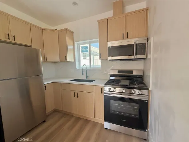 $2,200 | 7669 Beeman Avenue, North Hollywood, CA 91605