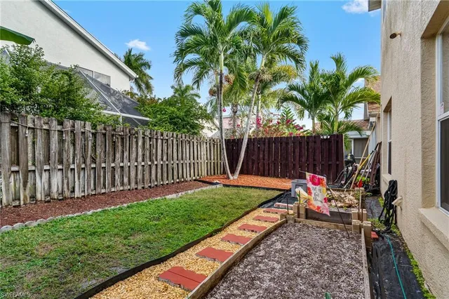 $424,900 | 3508 Magenta Court, Unit 17, Naples, FL 34112