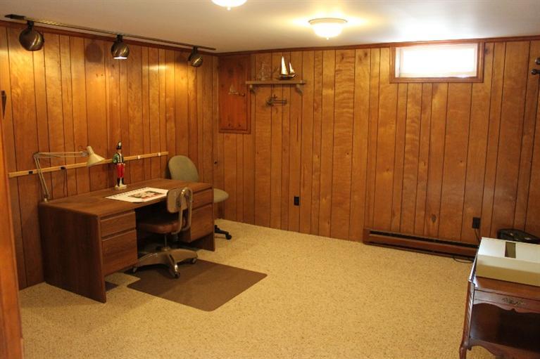 250 Cap'n Lijah's Road Centerville, MA 02632 - Photo 27 of 35 a view of a workspace with furniture