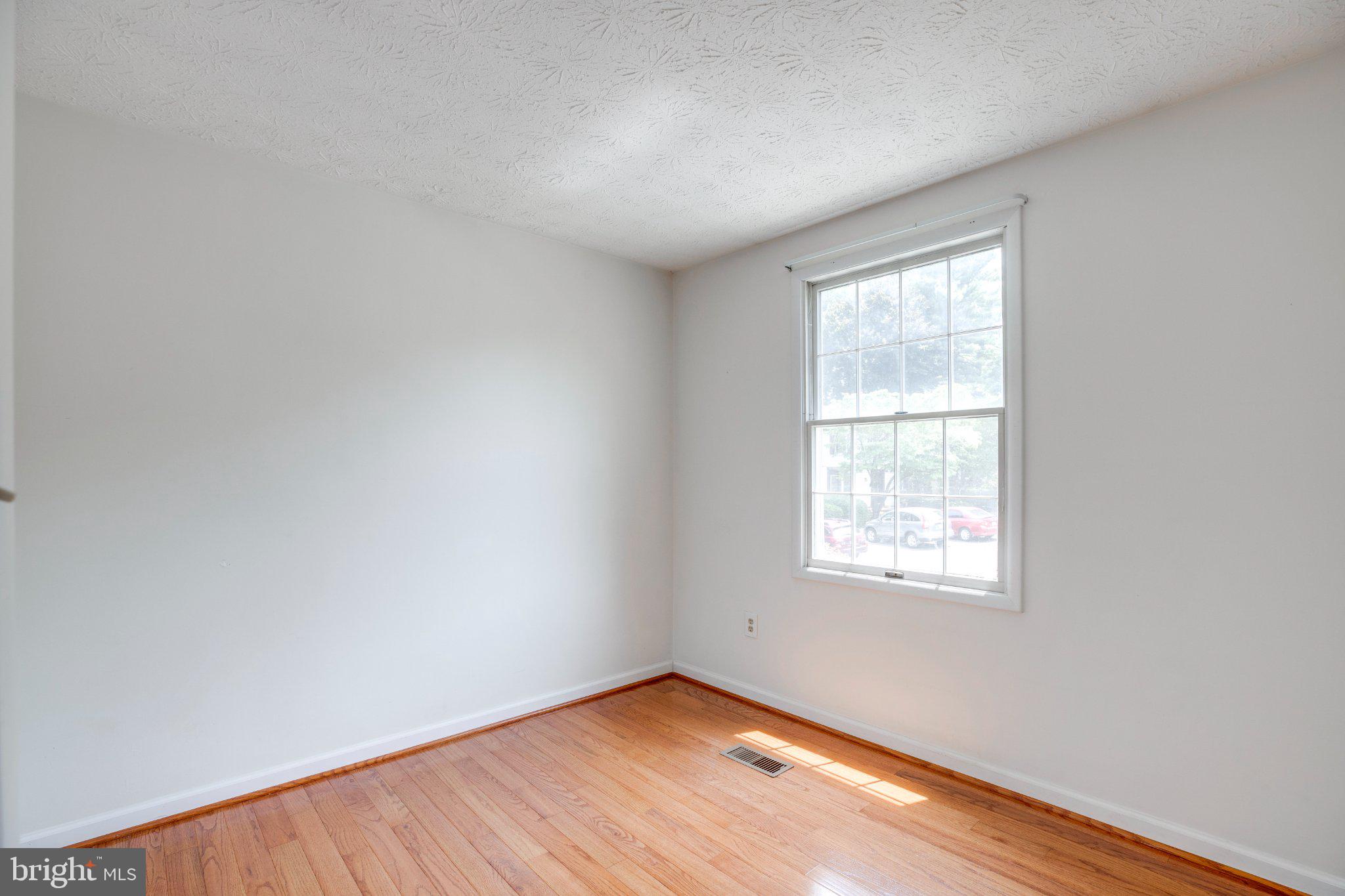 1604 Barnstead Drive Reston, VA 20194 - Photo 20 of 36 Gallery Image 20
