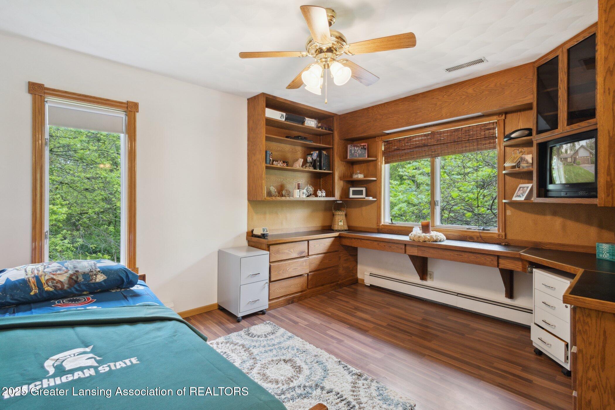 1346 East Howe Road Dewitt, MI 48820 - Photo 28 of 59 1346-E-Howe-Rd-DeWitt-MI-48820-WindowSti