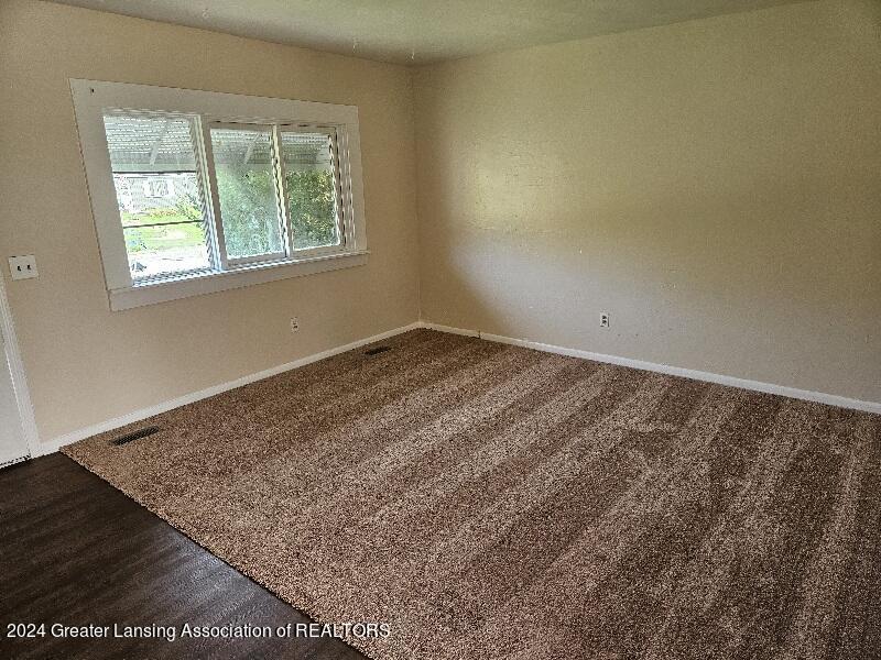 3728 North Aurelius Road Lansing, MI 48910 - Photo 3 of 17 20240426_144736