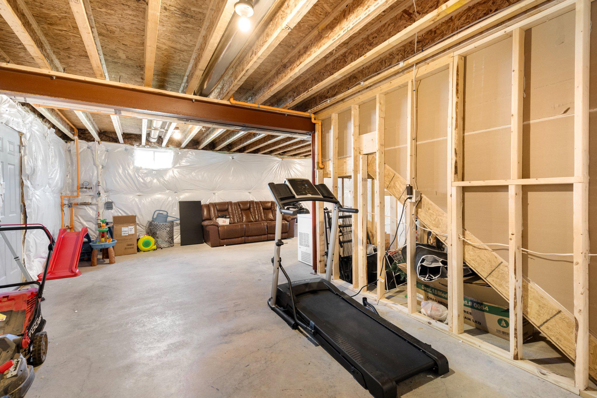 18950 Amesbury Road Hagerstown, MD 21742 - Photo 27 of 35 Spacious unfinished basement