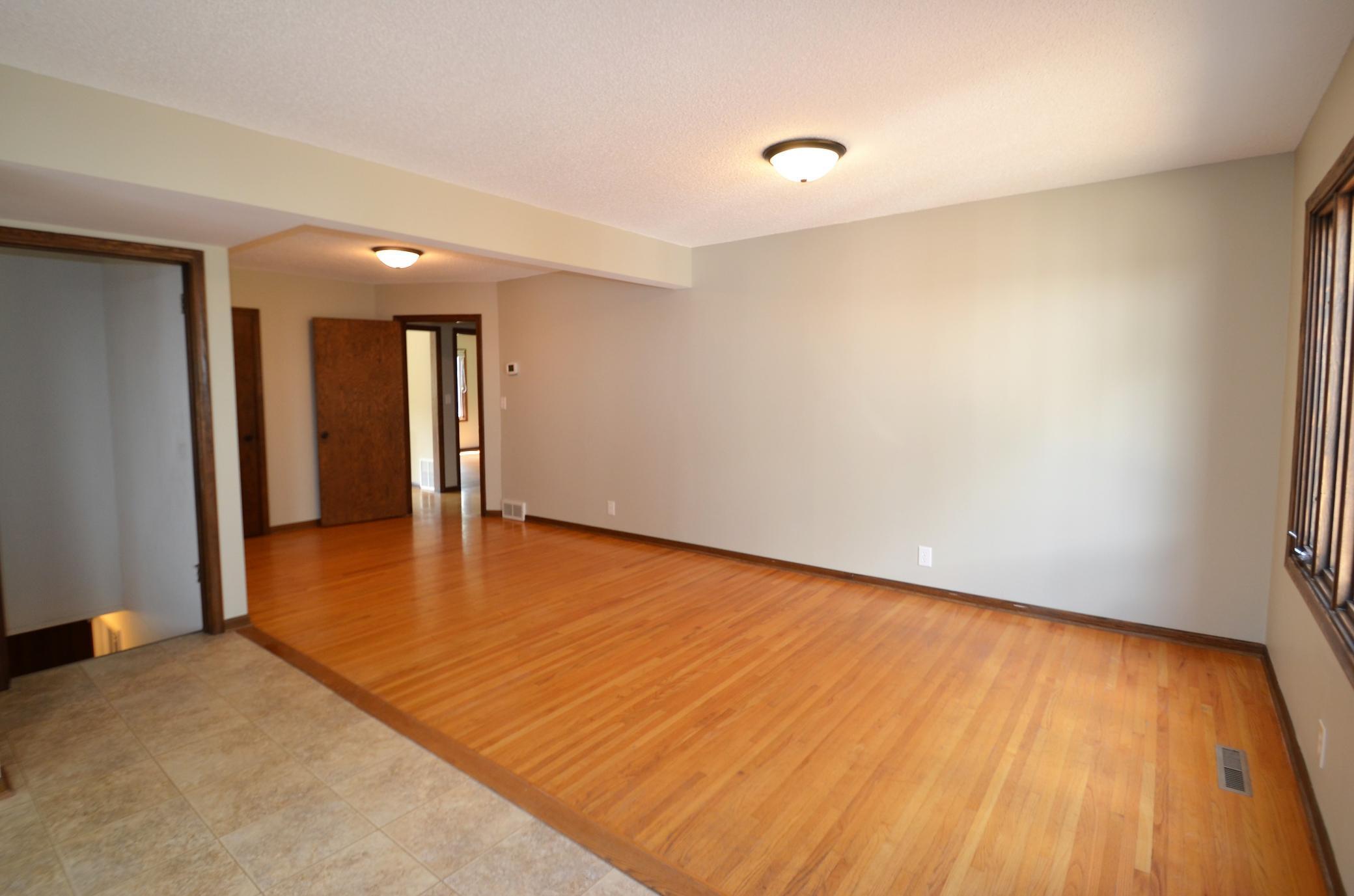 5029 Mayview Road Minnetonka, MN 55345 - Photo 4 of 37 Gallery Image 4