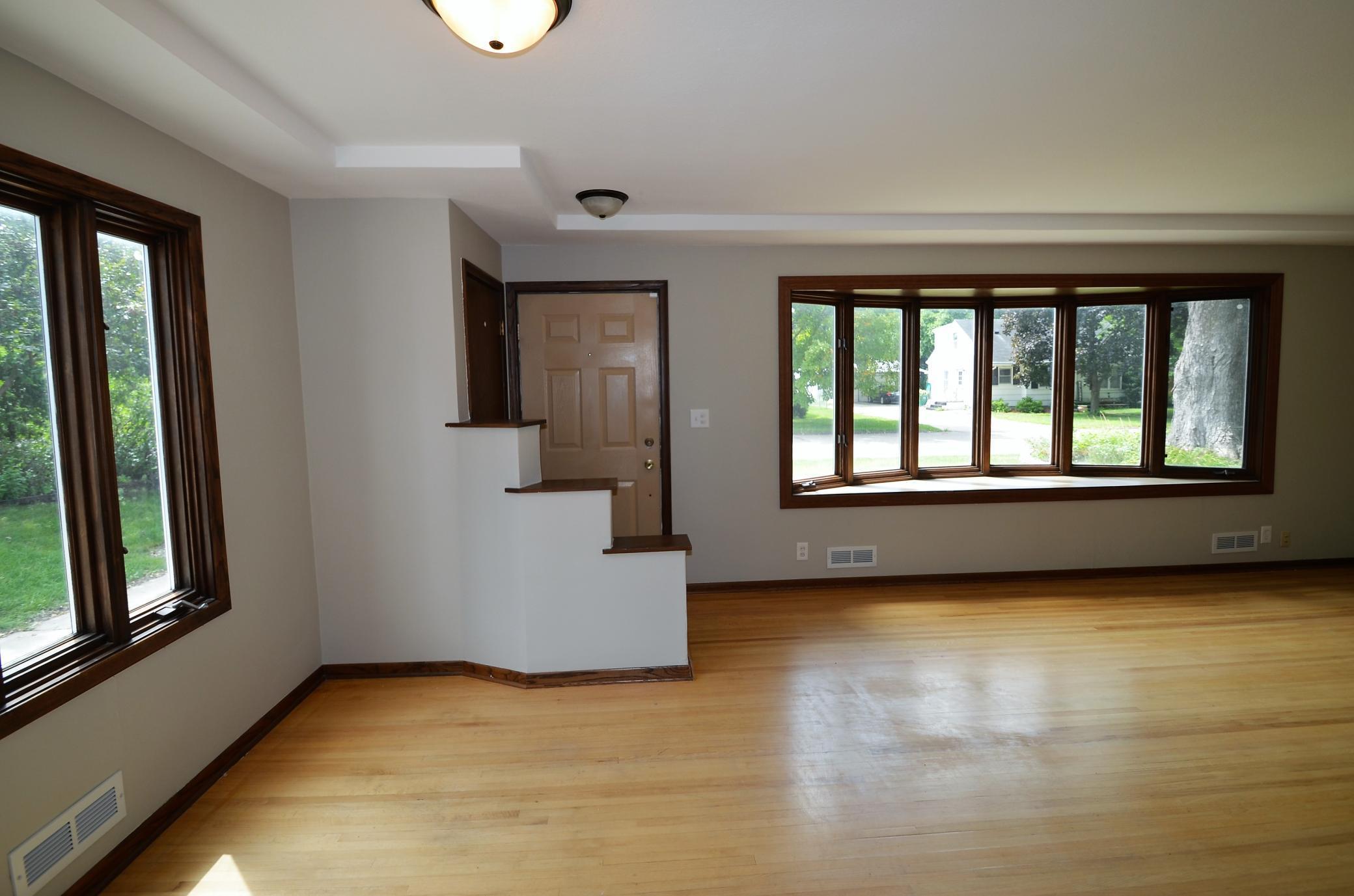 5029 Mayview Road Minnetonka, MN 55345 - Photo 7 of 37 Gallery Image 7