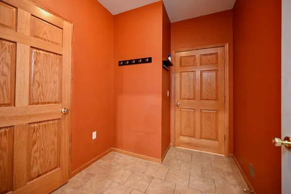 $310,000 | 3525 West 7th Street, Unit B, Winona, MN 55987