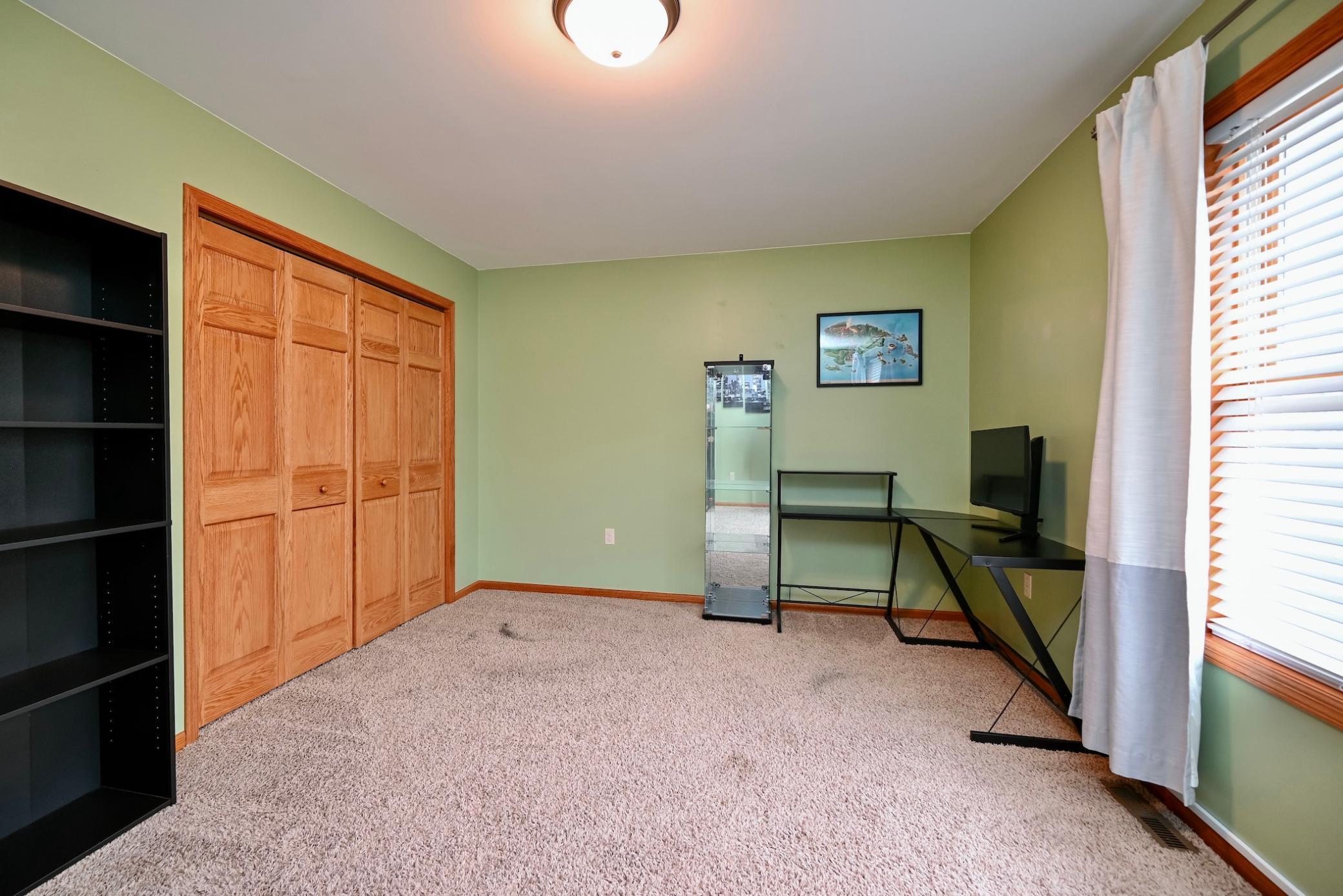 3525 West 7th Street, Unit B Winona, MN 55987 - Photo 15 of 31