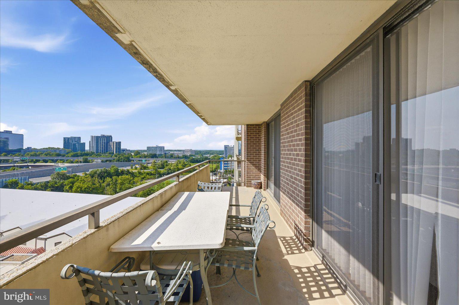 1800 Old Meadow Road, Unit 1204 McLean, VA 22102 - Photo 5 of 20