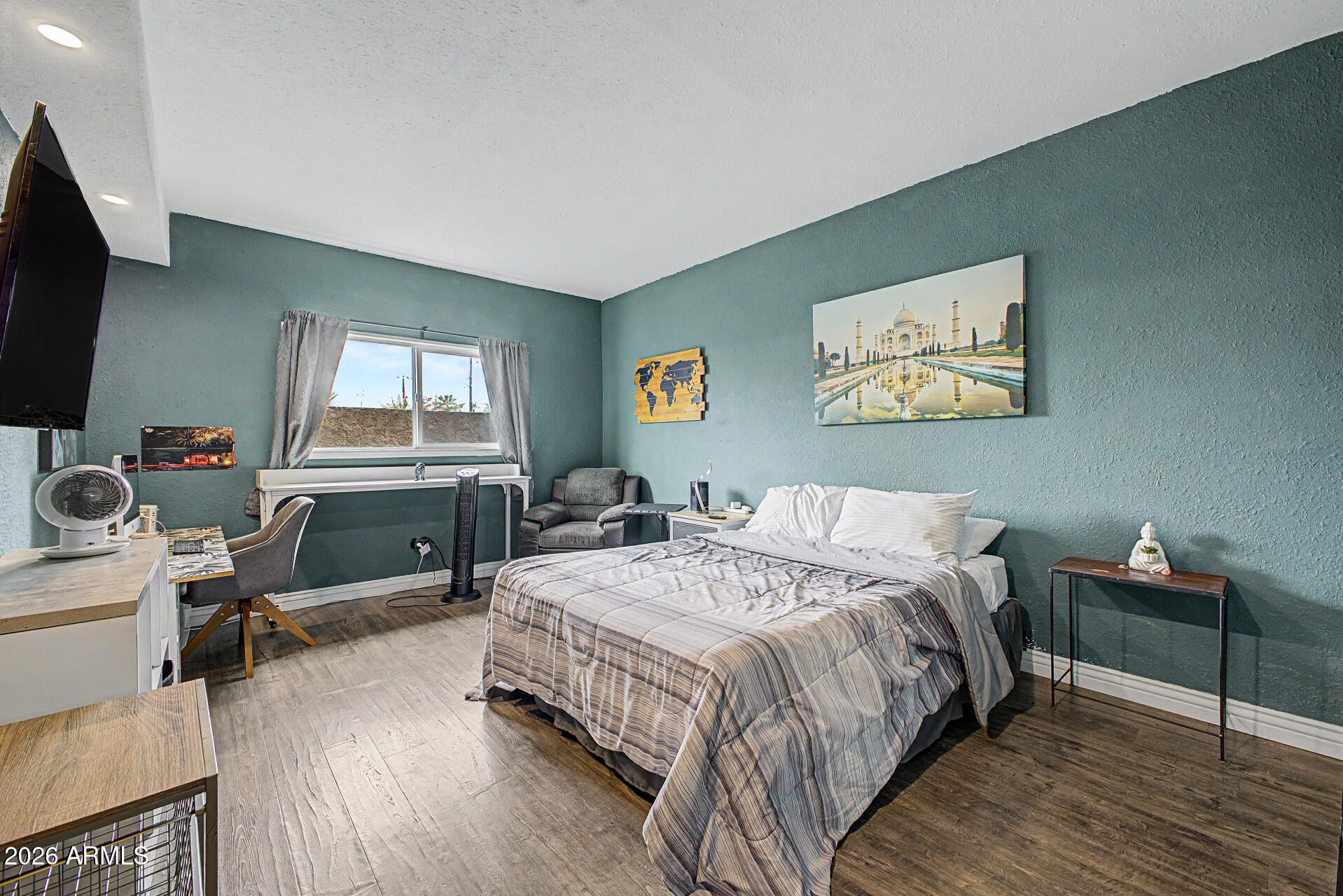 357 East Thomas Road, Unit A105 Phoenix, AZ 85012 - Photo 6 of 35 13 - Thomas