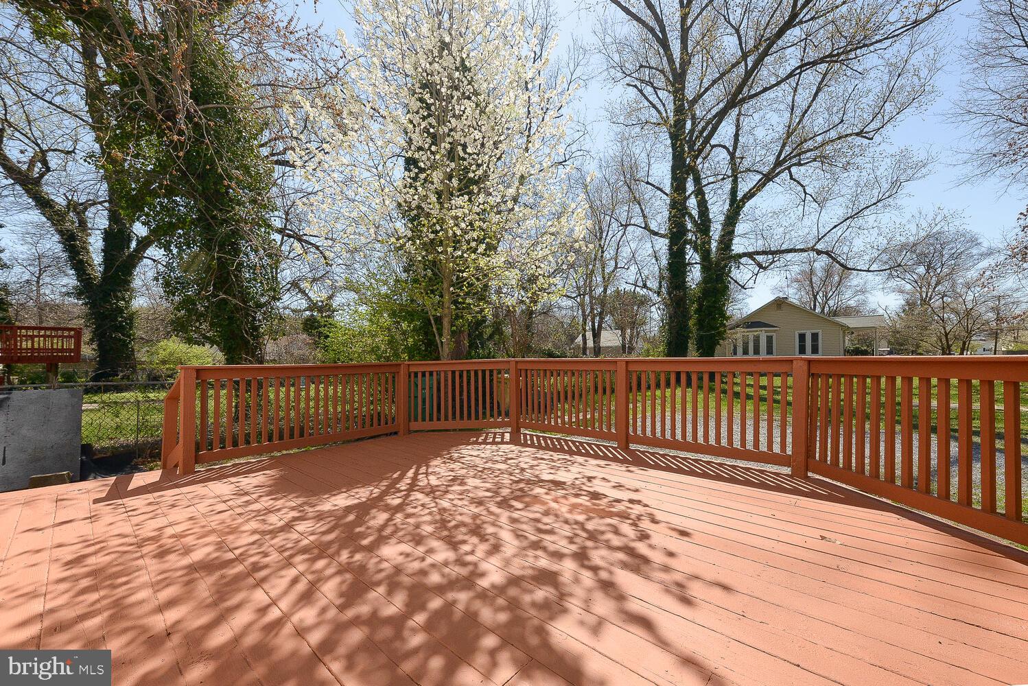 5111 Decatur Street Hyattsville, MD 20781 - Photo 34 of 35 Deck other view
