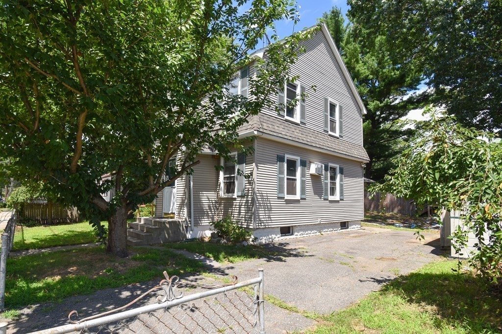 105 Connecticut Avenue Springfield, MA 01104 - Photo 3 of 19 Gallery Image 3