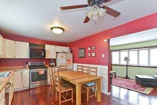 1445 North Indiana Street Griffith, IN 46319 - Photo 4 of 11 549x366