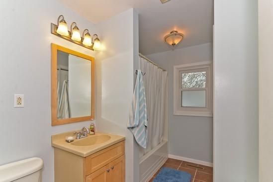 1445 North Indiana Street Griffith, IN 46319 - Photo 10 of 11 549x366