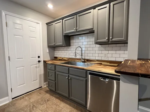 $1,645 | 1114 Straightway Avenue, Unit B, Nashville, TN 37206