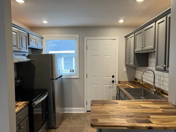 $1,645 | 1114 Straightway Avenue, Unit B, Nashville, TN 37206