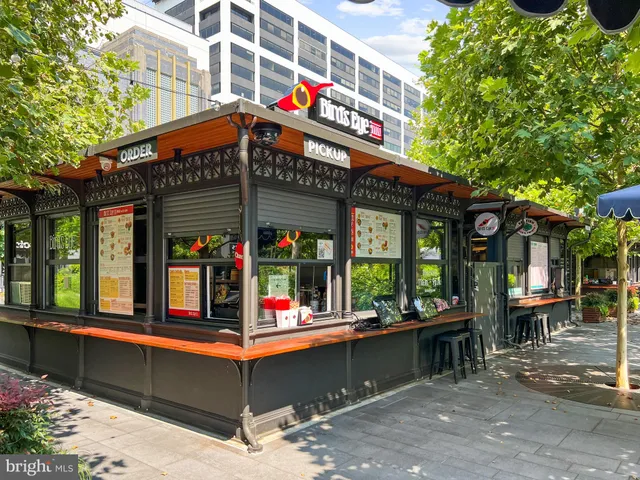 a view of a tennis court