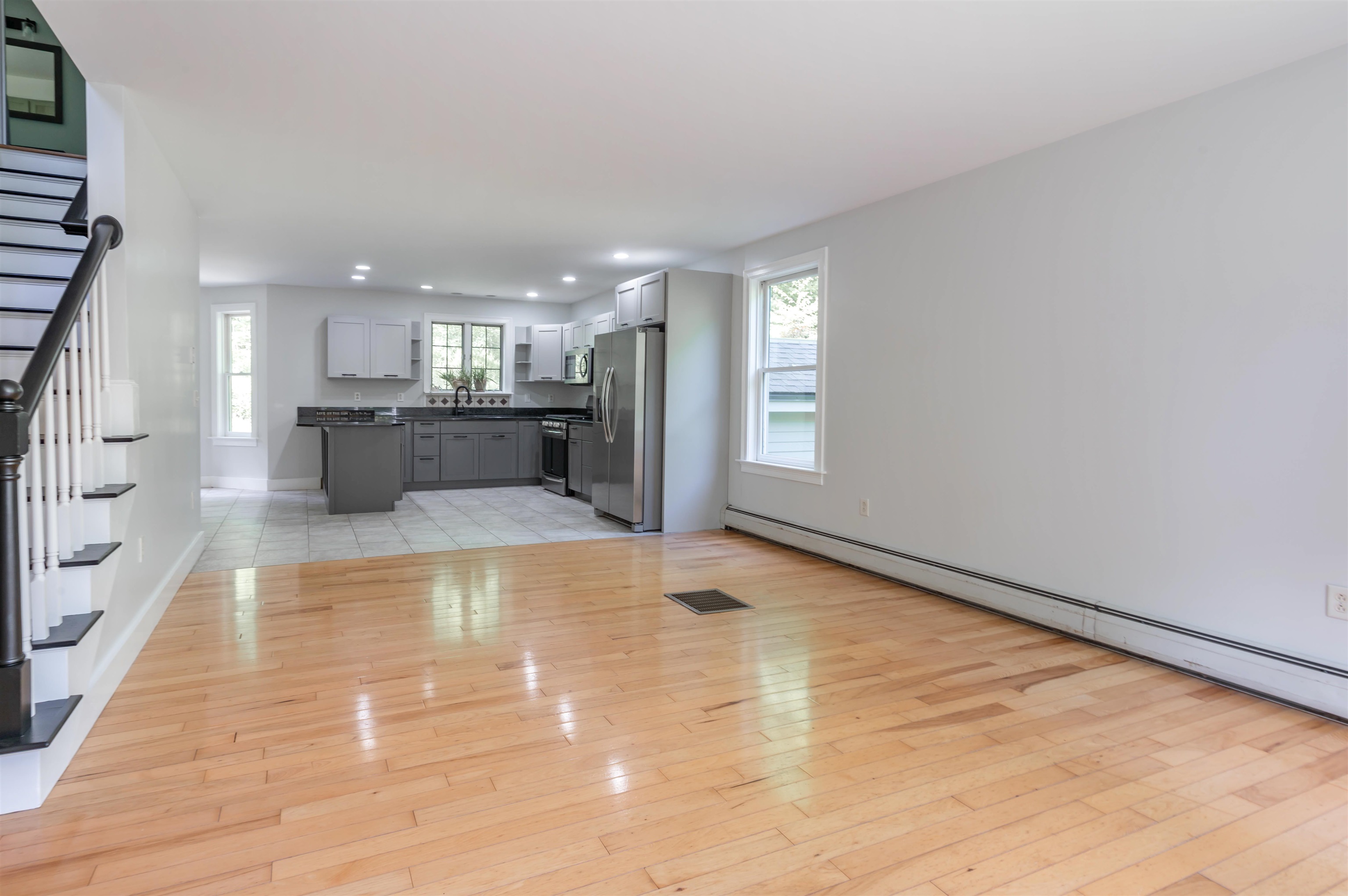 1577 River Road Weare, NH 03281 - Photo 17 of 59