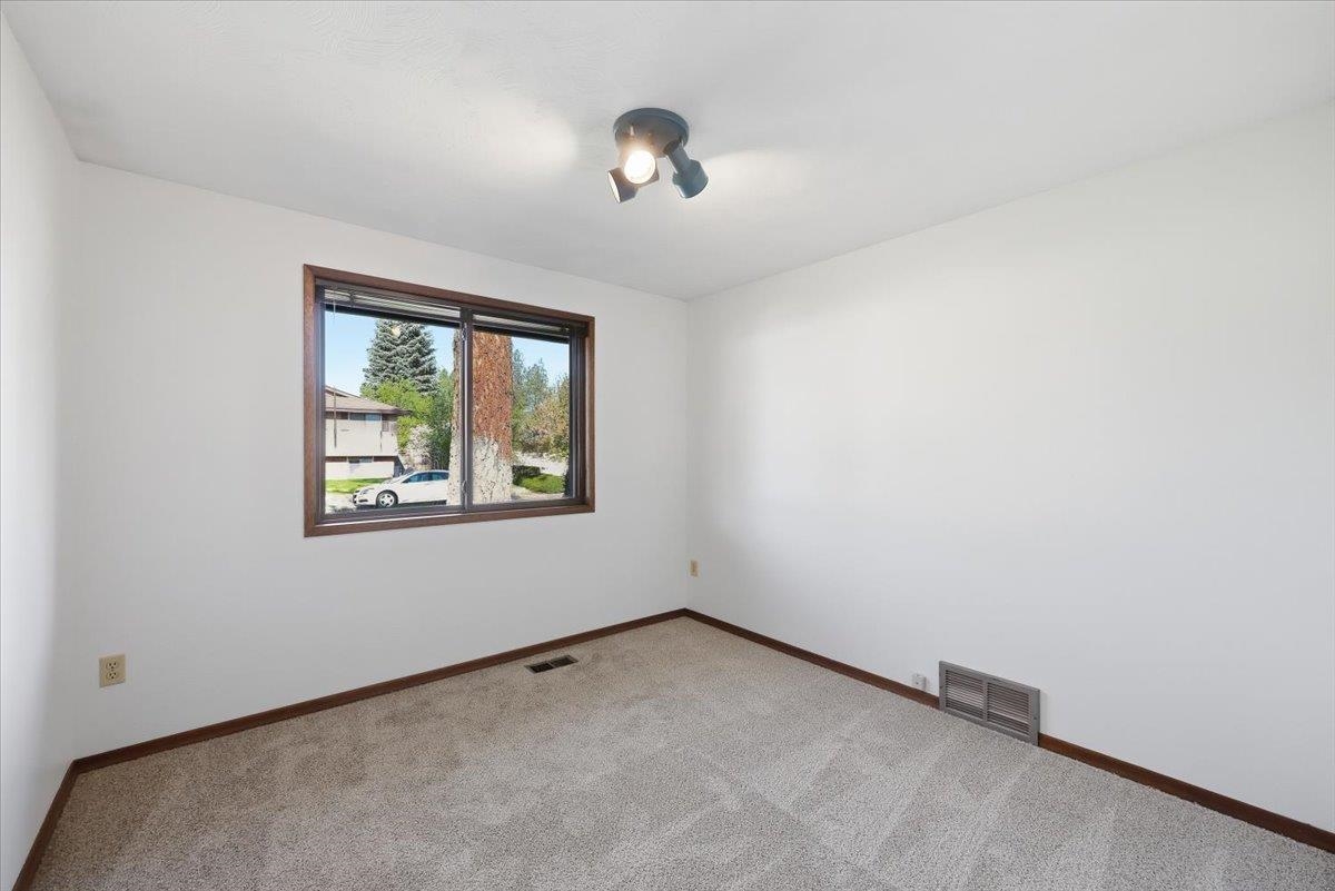 6522 North Elizabeth Street Spokane, WA 99208 - Photo 14 of 36
