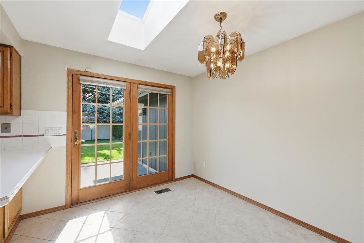 6522 North Elizabeth Street Spokane, WA 99208 - Photo 5 of 36