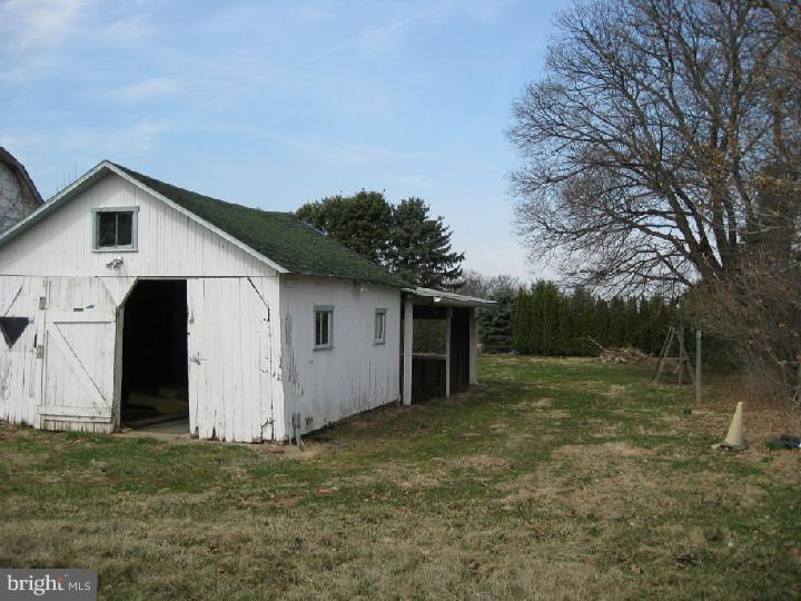 159 Old Limestone Road Oxford, PA 19363 - Photo 13 of 16 Barn