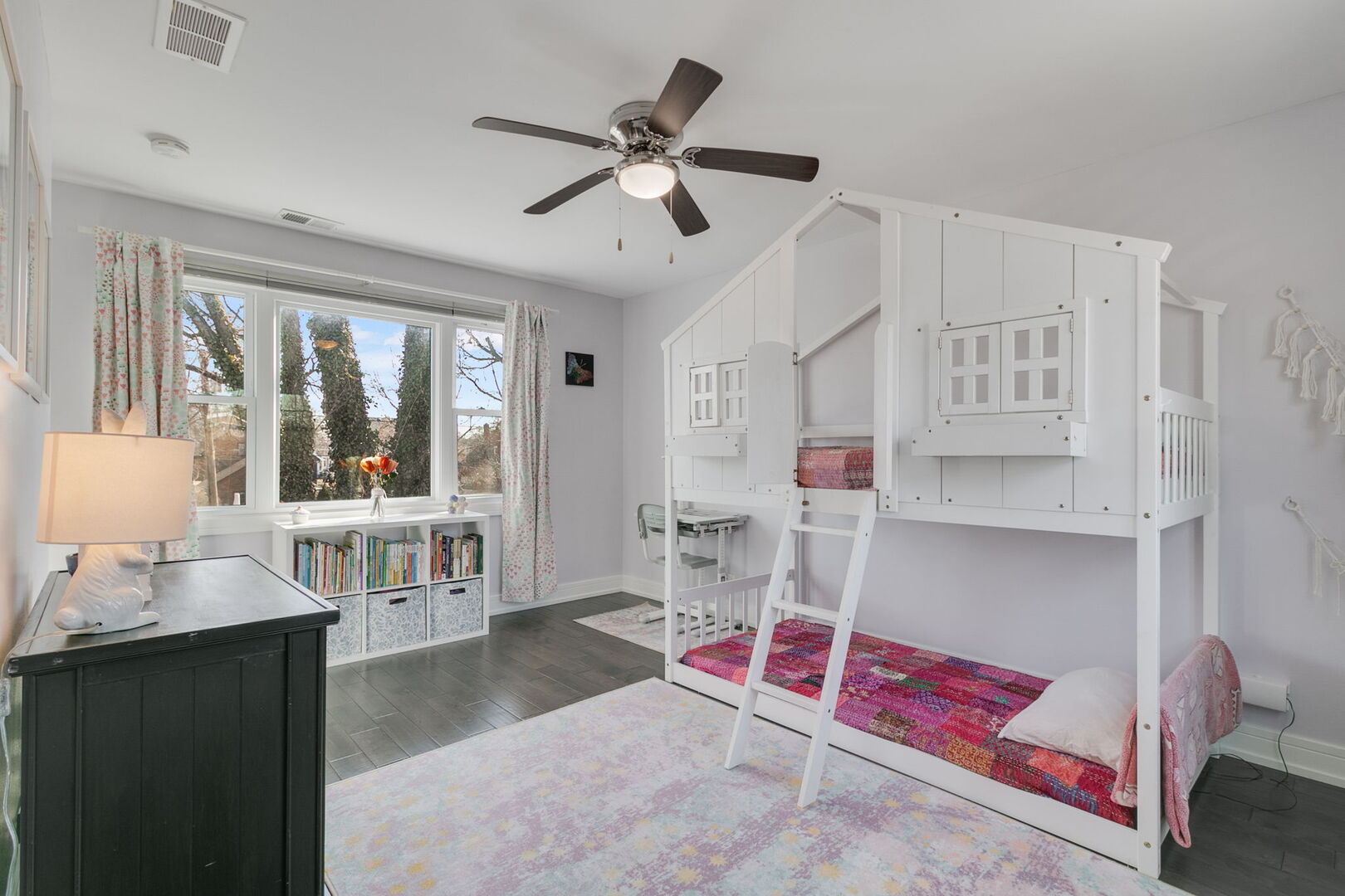 305 Des Plaines Avenue Riverside, IL 60546 - Photo 12 of 32 Gallery Image 12