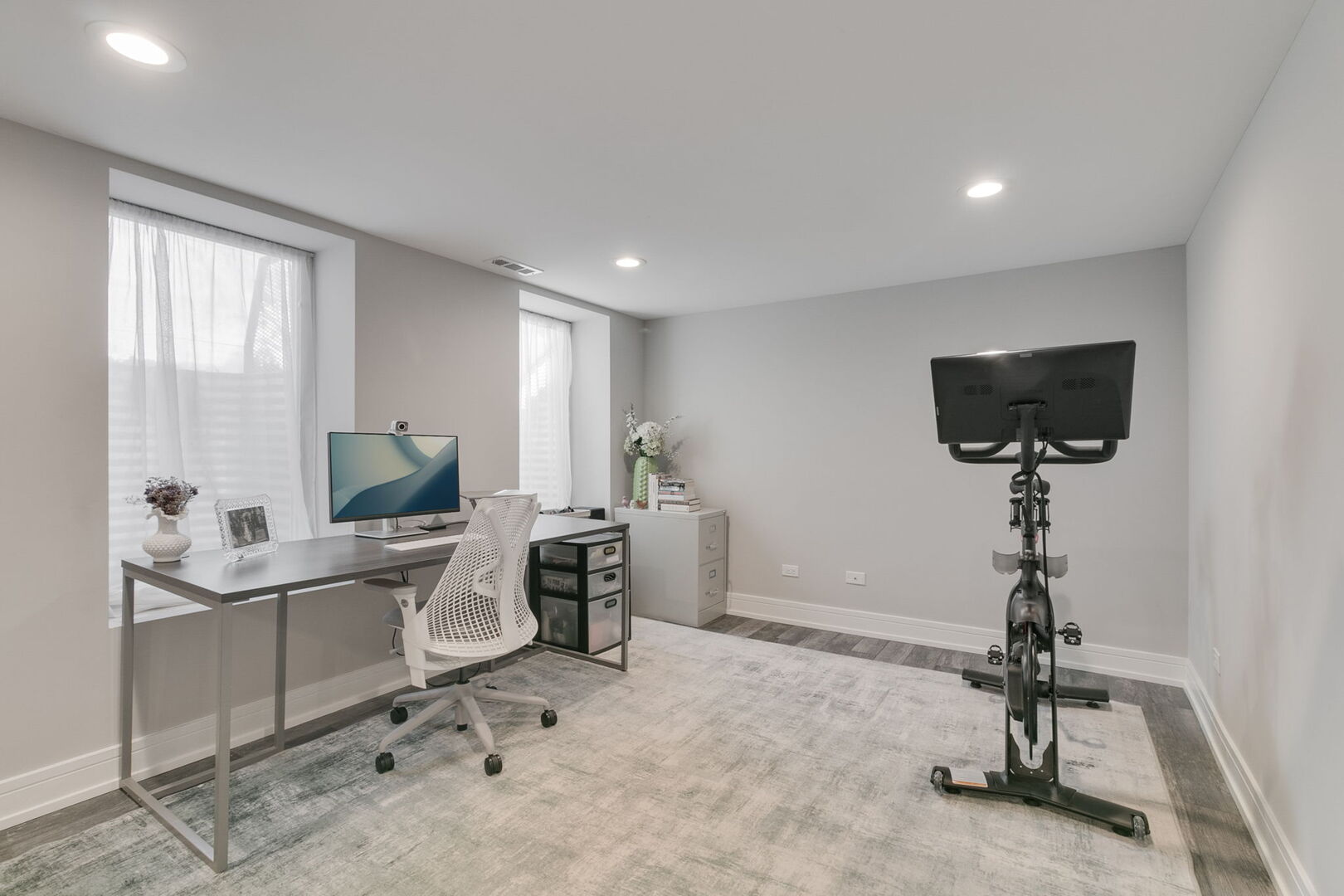 305 Des Plaines Avenue Riverside, IL 60546 - Photo 16 of 32 Gallery Image 16