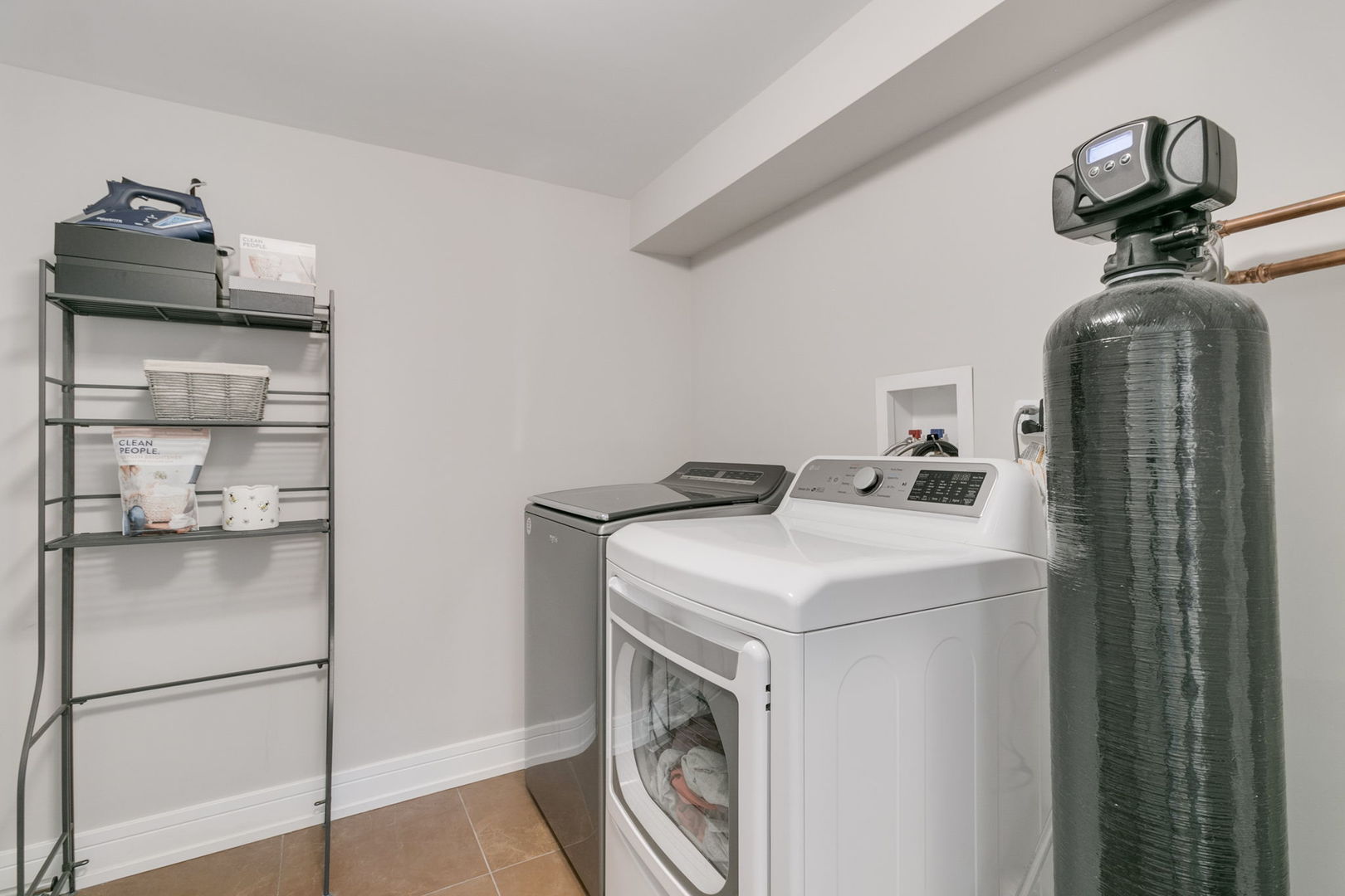 305 Des Plaines Avenue Riverside, IL 60546 - Photo 18 of 32 Gallery Image 18