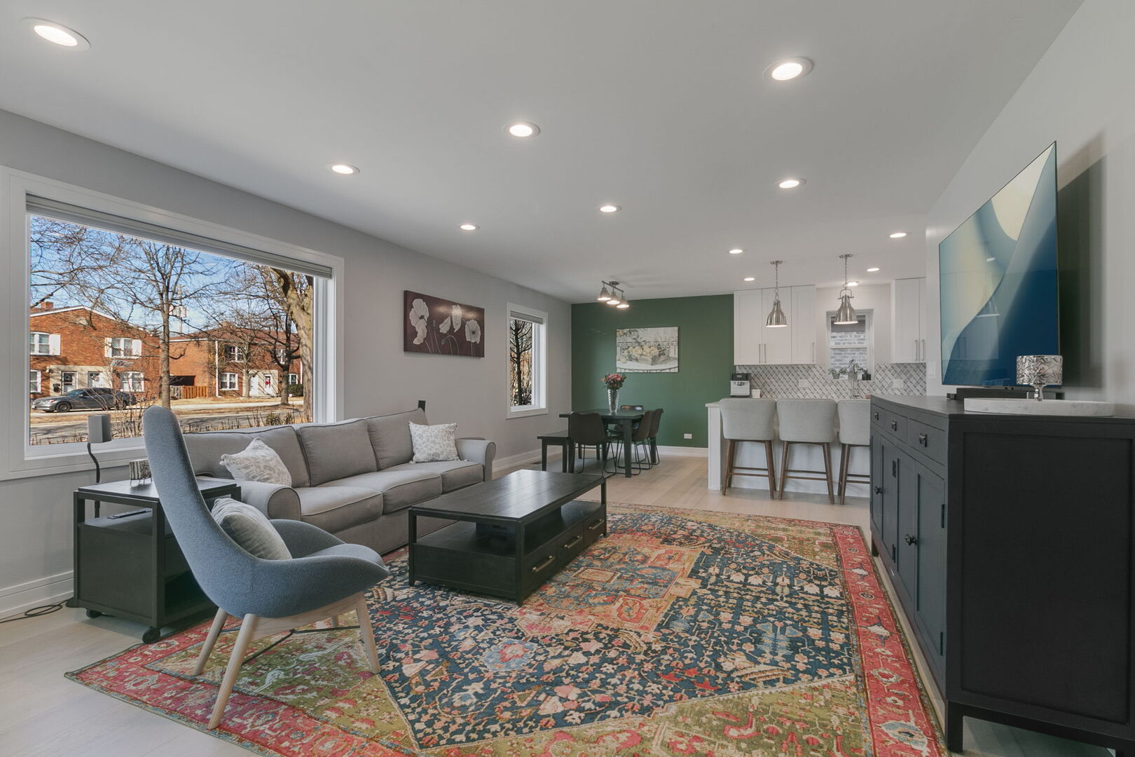 305 Des Plaines Avenue Riverside, IL 60546 - Photo 2 of 32 Gallery Image 2