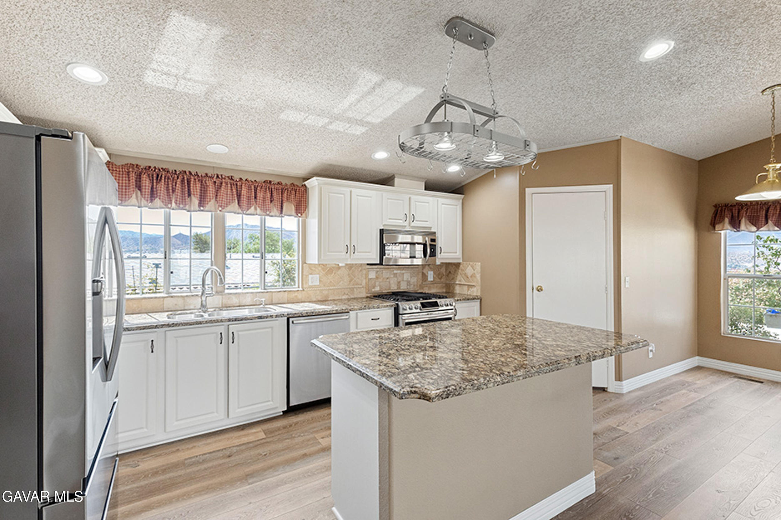 33105 Santiago Road, Unit SPC 149 Acton, CA 93510 - Photo 13 of 28 9_306a9202-2