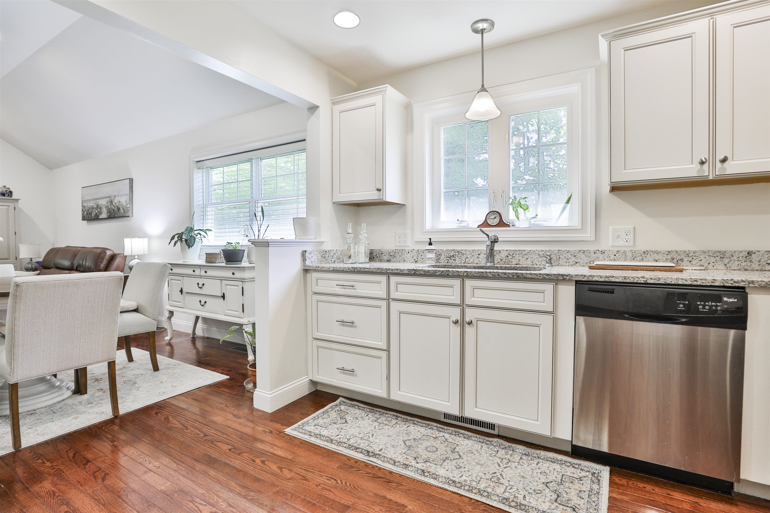 35 Furnival Road Nashua, NH 03064 - Photo 13 of 26