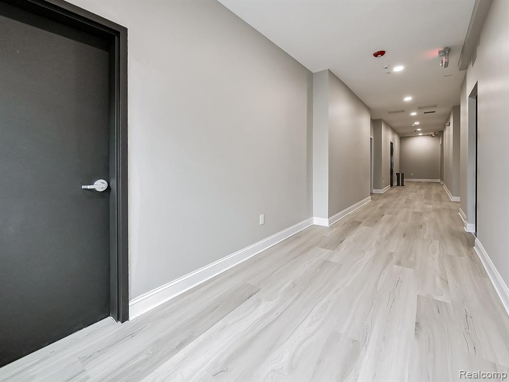 31480 Warren Road, Unit 302 Westland, MI 48185 - Photo 26 of 33