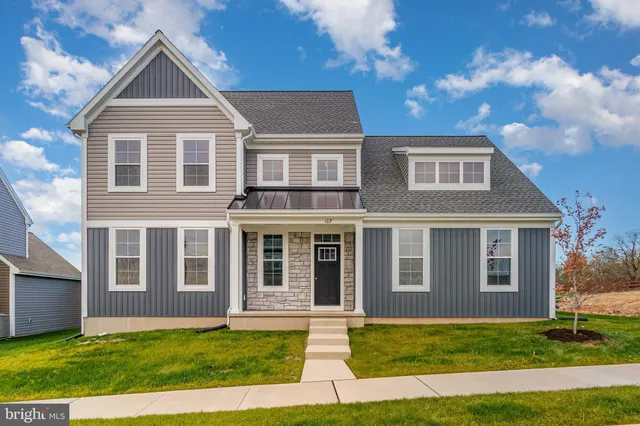 $599,900 | 107 Sparrow Lane, Elizabethtown, PA 17022