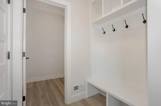 $599,900 | 107 Sparrow Lane, Elizabethtown, PA 17022