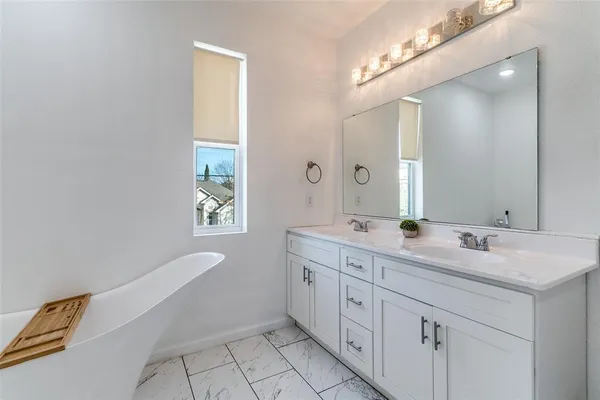 $3,000 | 3121 Rutz Street, Dallas, TX 75212