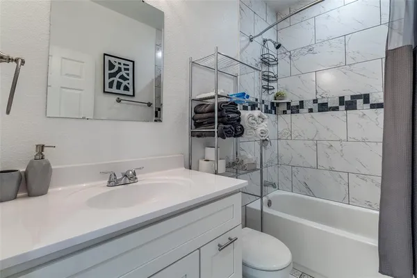 $3,000 | 3121 Rutz Street, Dallas, TX 75212