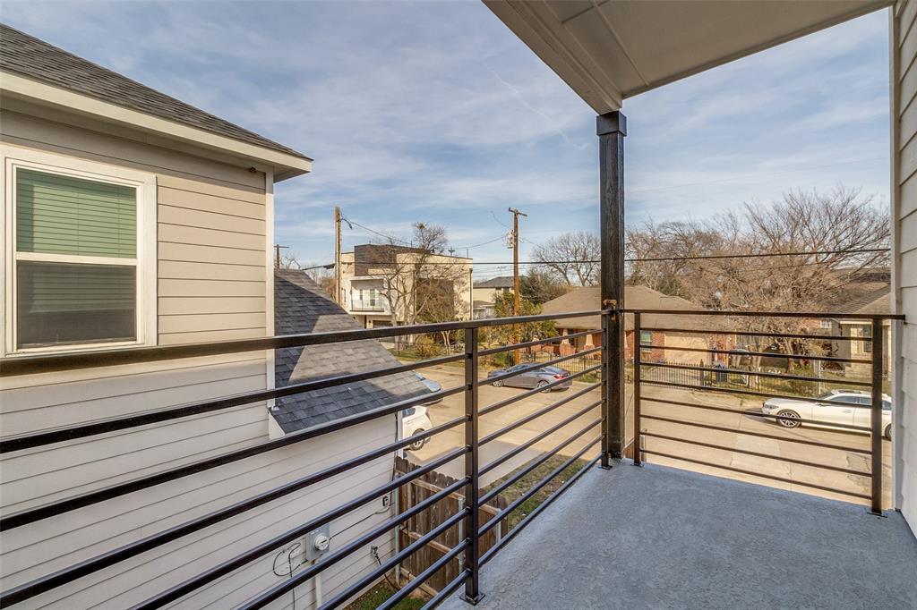3121 Rutz Street Dallas, TX 75212 - Photo 22 of 24 a view of a balcony with a bench