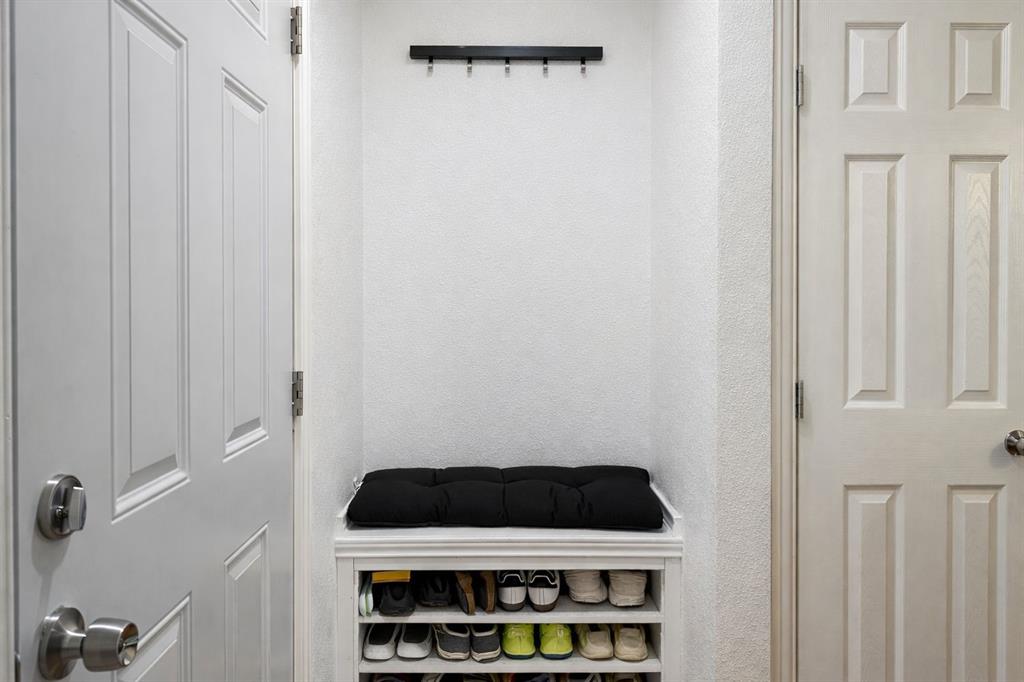 3121 Rutz Street Dallas, TX 75212 - Photo 3 of 24