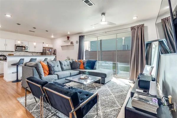 $3,000 | 3121 Rutz Street, Dallas, TX 75212