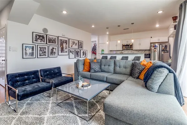 $3,000 | 3121 Rutz Street, Dallas, TX 75212