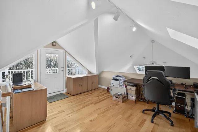 $3,700,000 | 724 Commercial Street, Provincetown, MA 02657