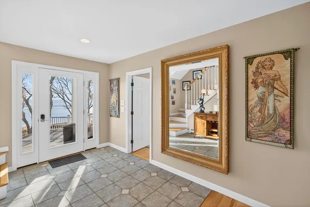 $3,700,000 | 724 Commercial Street, Provincetown, MA 02657